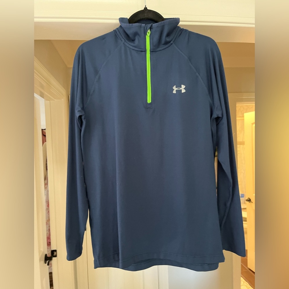 UnderArmour 1/4 Zip. nice and lite. small